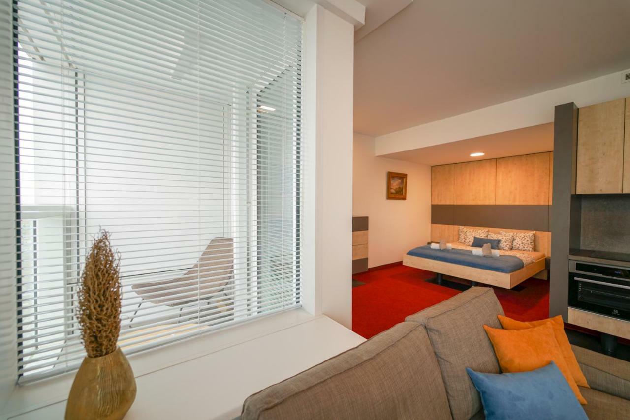 Zora Exclusive Apartment Pressburg Exterior foto
